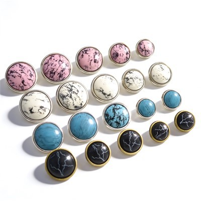 Feroza türkiissinisest kivist varrenööp