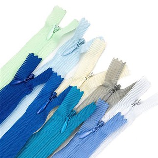 Pikk nähtamatu tõmblukk